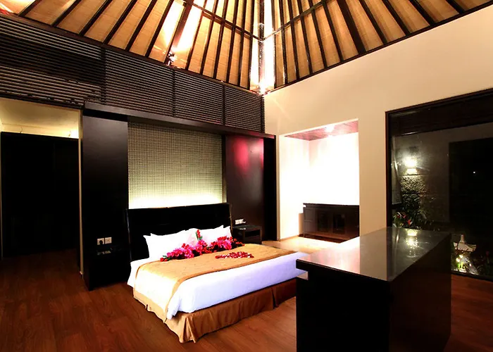 Villa Gino Feruci By Kagum Lovina (Bali)